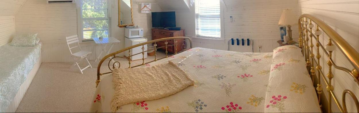 Mountain Harbour B&B Roan Mountain Экстерьер фото